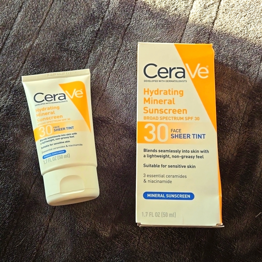 Two CeraVe Hydrating mineral Sunscreens- tinted